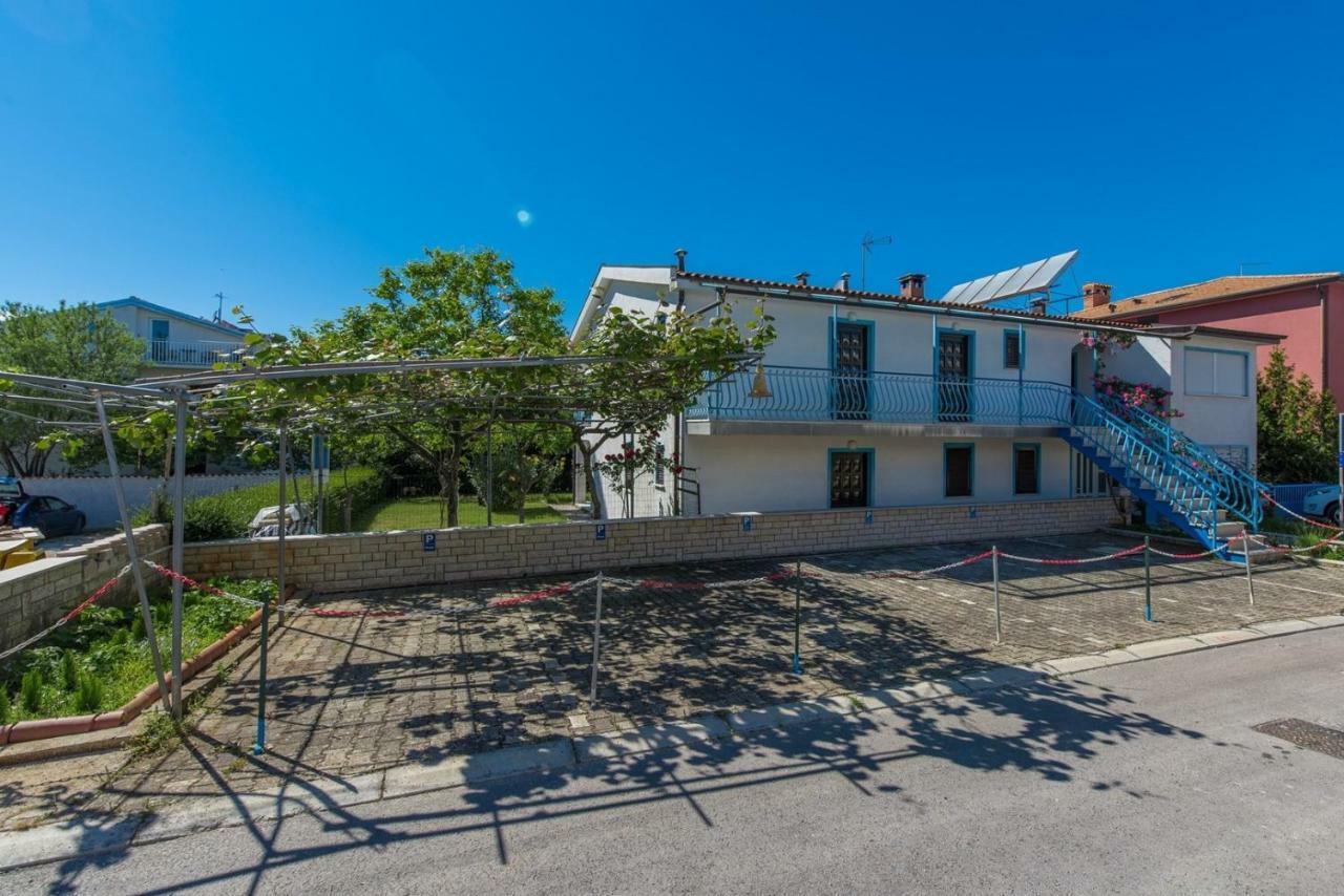 Apartments Kiki Spada Porec Room photo